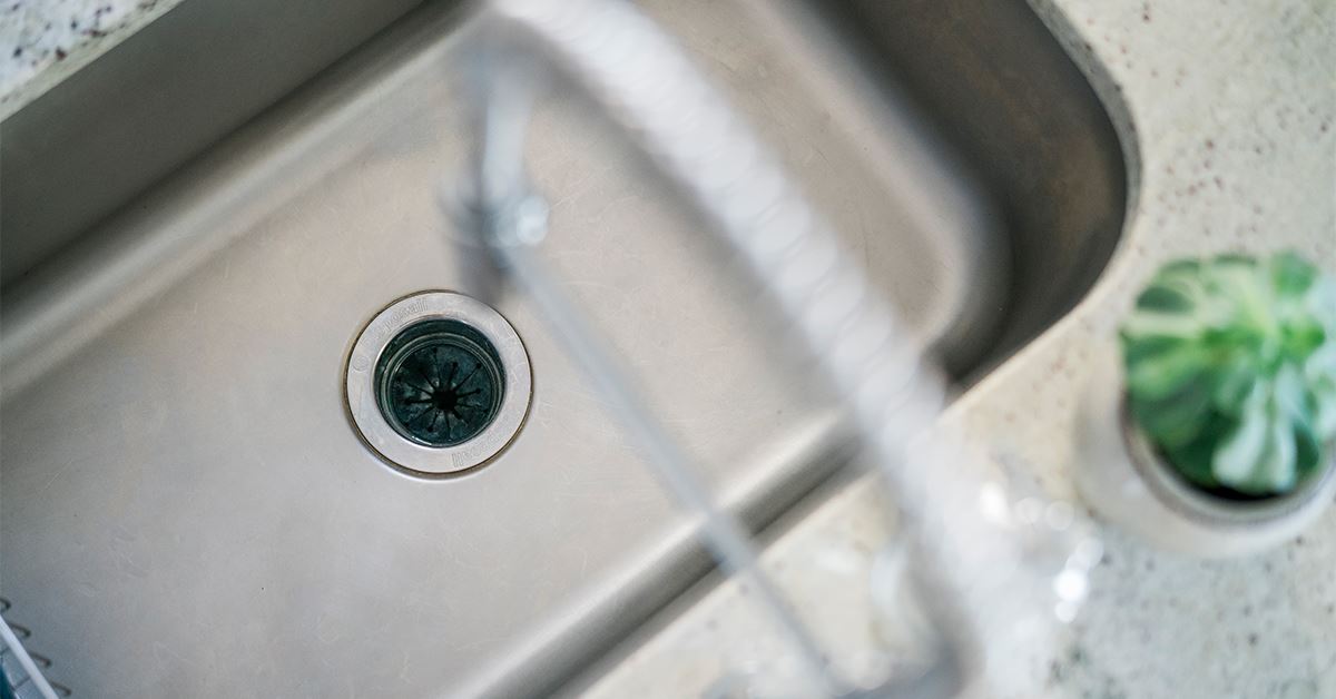 Clogged Kitchen Sink? Do's and Don'ts When Attempting a Fix